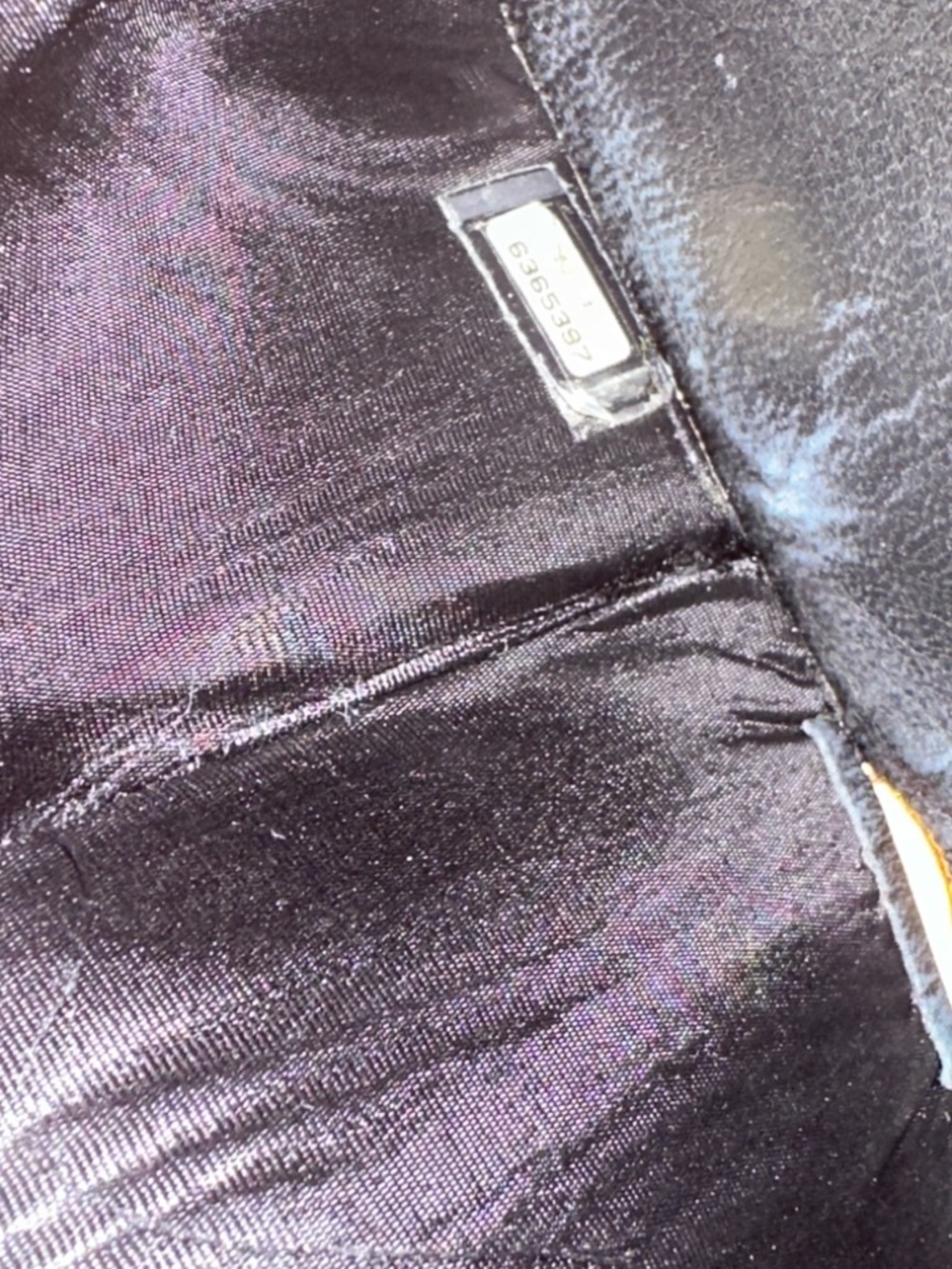 CHANEL Black Caviar Leather Compact Wallet - Picture 9 of 10
